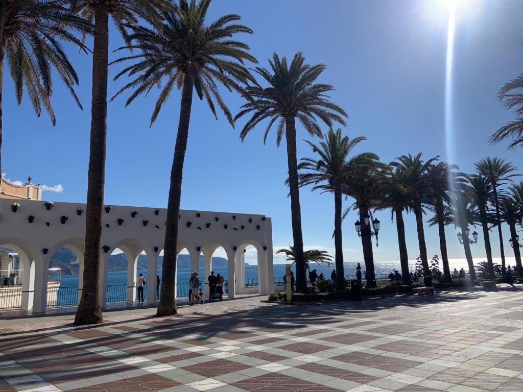 Atico & Terraza By Maison Jaken Nerja Kültér fotó